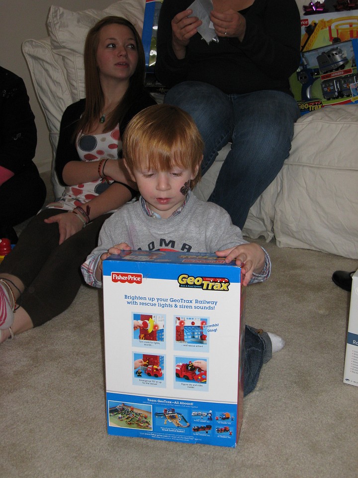 Christmas 2007 Kasdorf Misselhorn Gathering 043.jpg - Christmas 2007! The Misselhorn, Kasdorf and Burns families come together for the celebration! Lots of talk, food, presents, food and visiting.